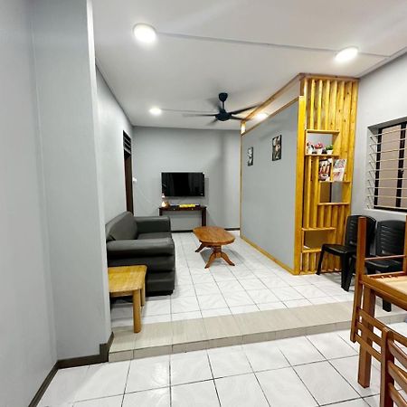 Mz Homestay Tuaran Esterno foto